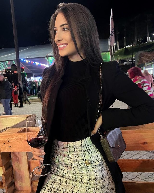 Acıbadem Escort — Acıbadem Escort Maegan, fotoğraf 2 / 4